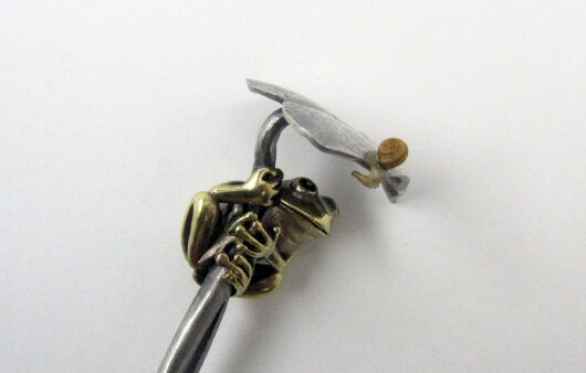 雨蛙かんざし「雨宿り」 